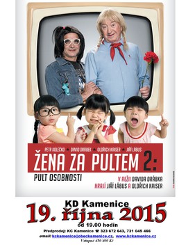 žena za pultem tisk